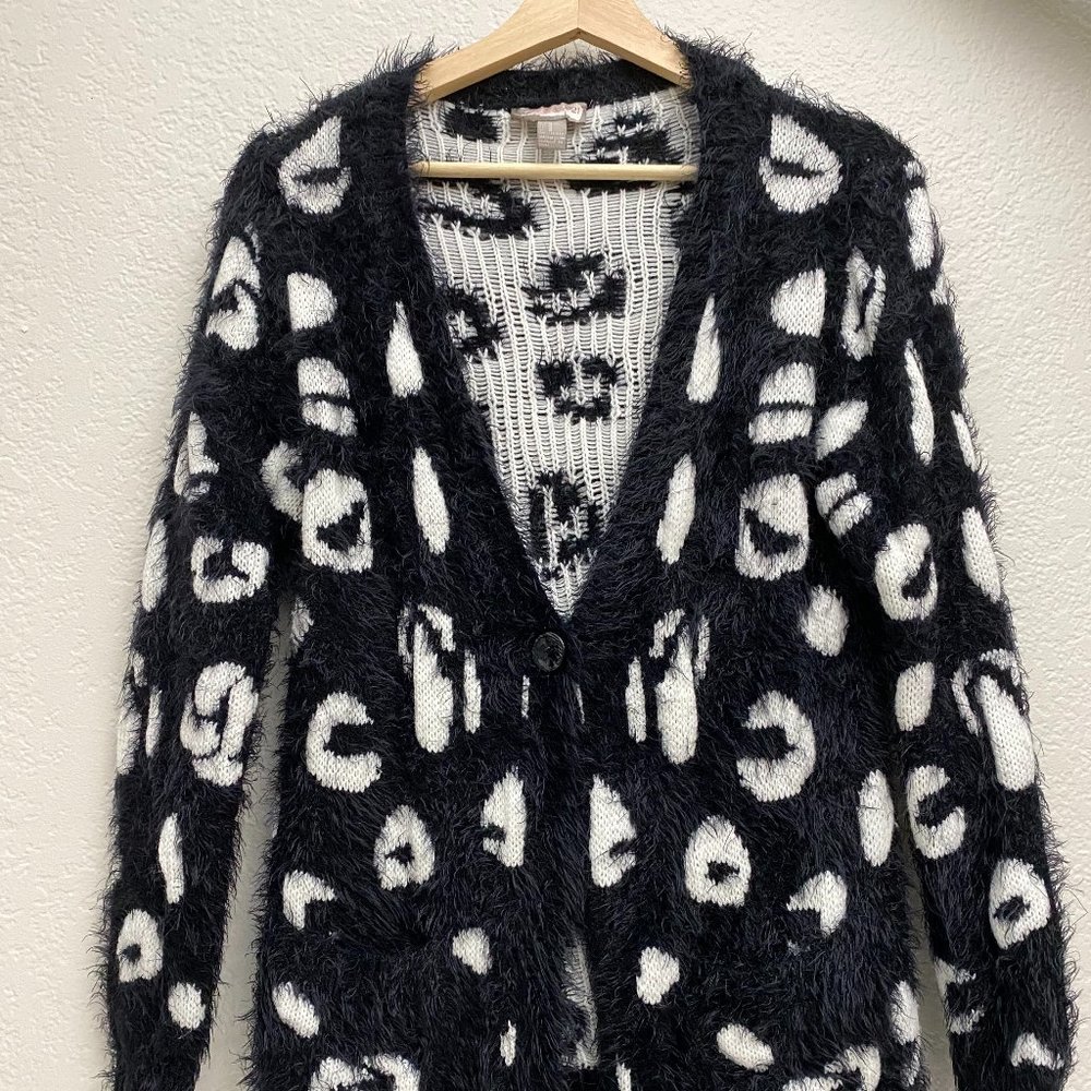 Chunky Black and White Sweater